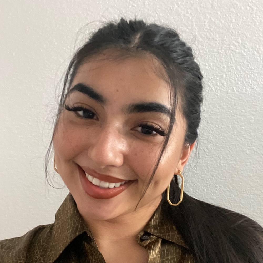 Meet your Posher, Celina